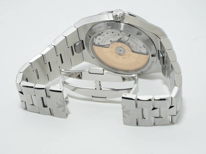 ヴァシュロンコンスタンタン オーヴァーシーズ オートマティック Ref.4520V/210A-B128 ステンレススチール ブルー文字盤 未使用 uhvncvi7