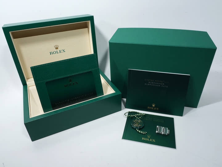 ロレックス サブマリーナー デイト Ref.126610LN ステンレススチール ブラック文字盤 未使用 8m3onjei
