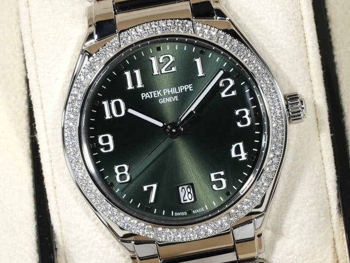 パテックフィリップ Twenty-4 Ref.7300/1200A-011 ステンレススチール オリーブグリーン ソレイユ文字盤 美品 osi6wzqf