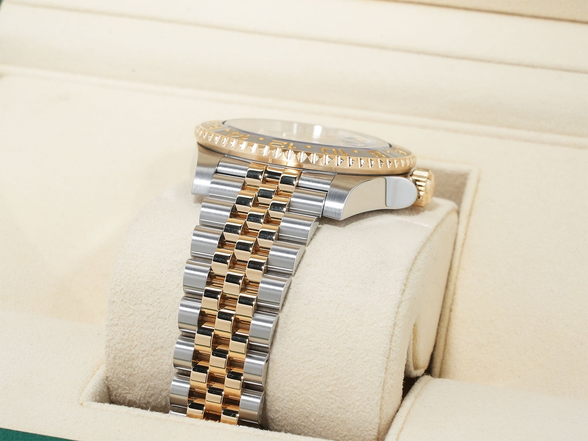 ロレックス GMTマスターII Ref.126713GRNR ステンレススチール/イエローゴールド ブラック文字盤 ジュビリーブレスレット 美品 5sddcwky