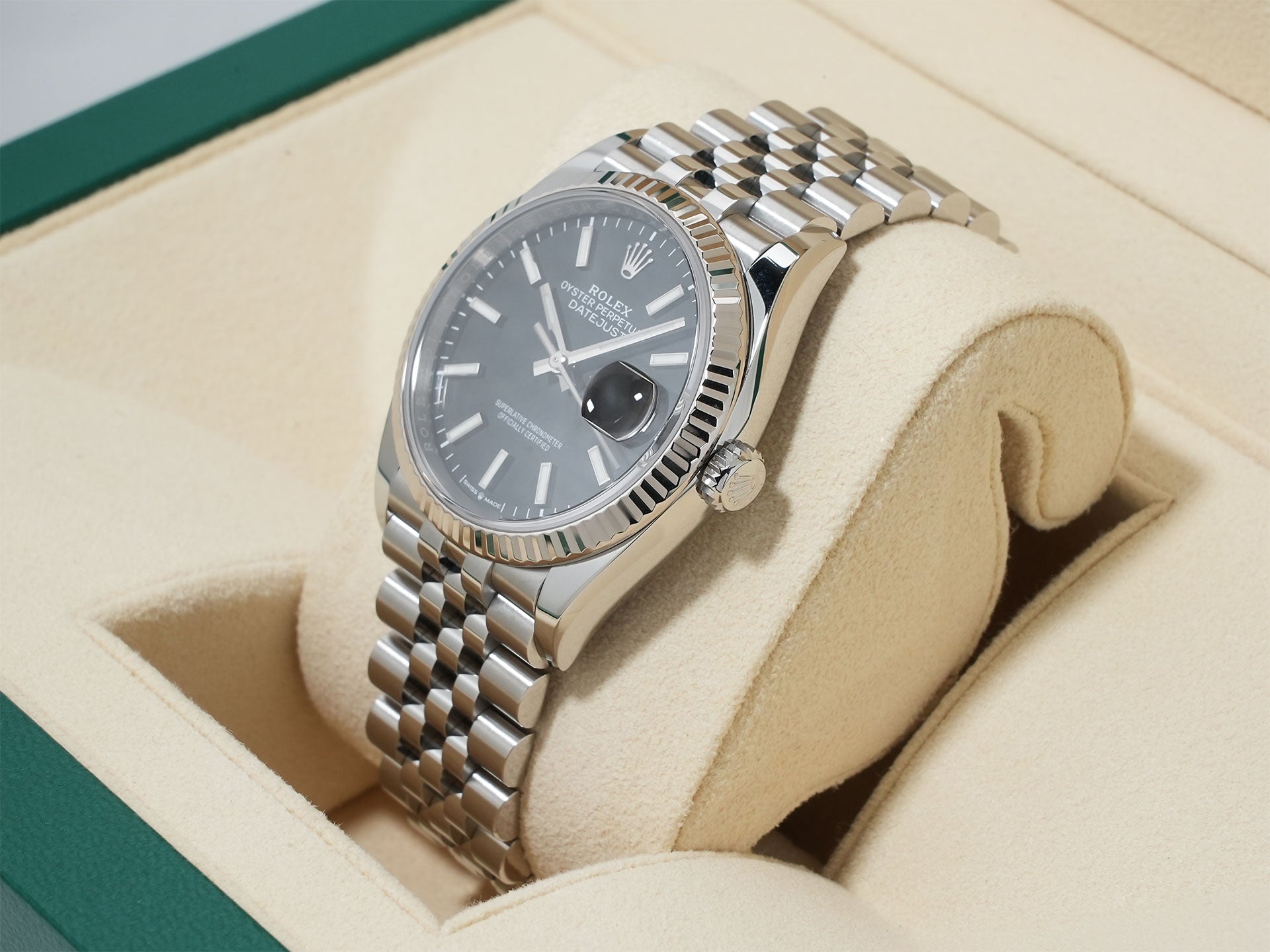 ロレックス デイトジャスト36 Ref.126234 ステンレススチール/ホワイトゴールド ブラック文字盤 ジュビリーブレスレット 美品 2ajhyjox