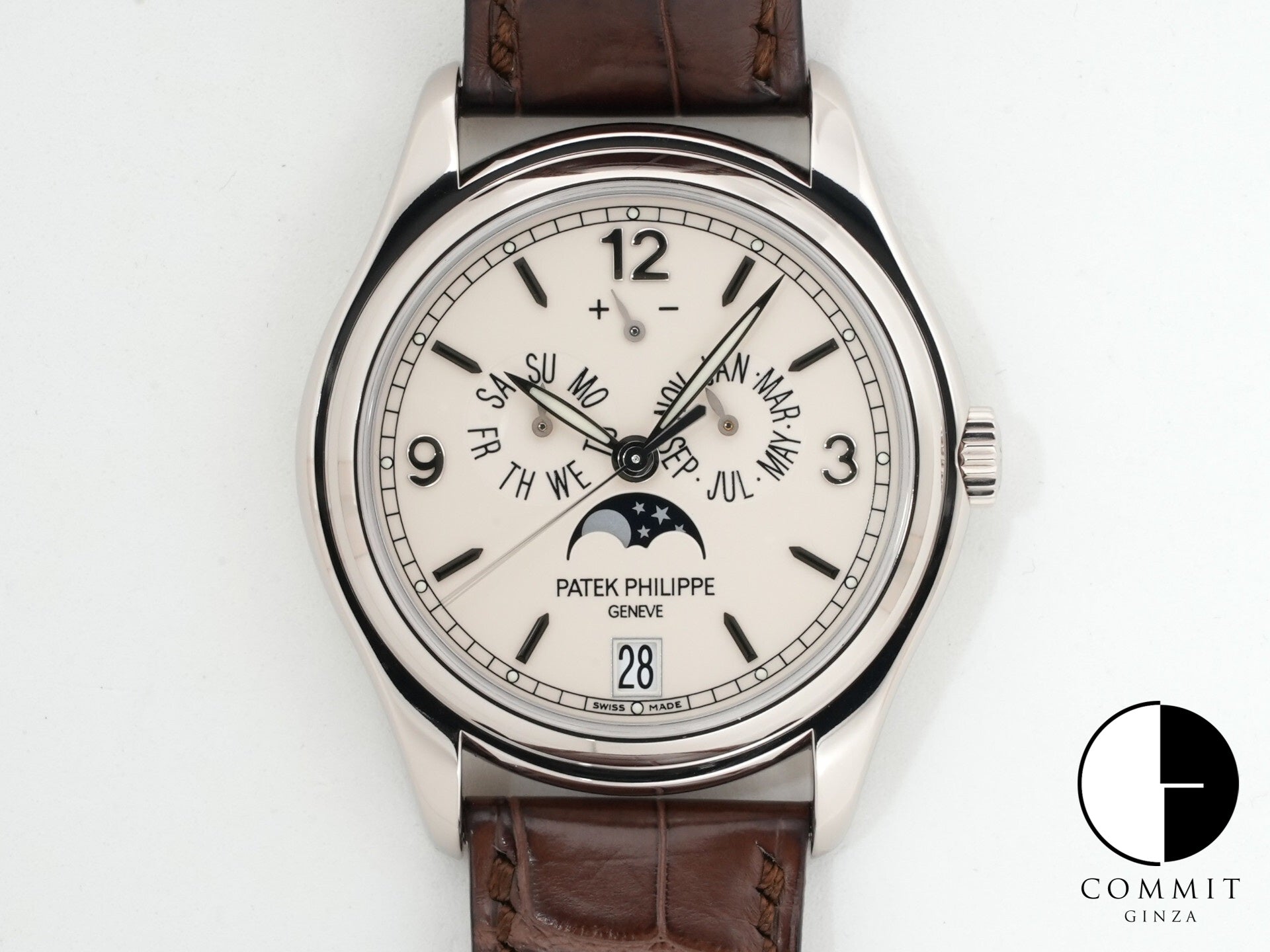 Patek Philippe Annual Calendar Moon Phase Ref. 5146G-001 White Gold Ivory Dial Excellent Condition hc4dofwo