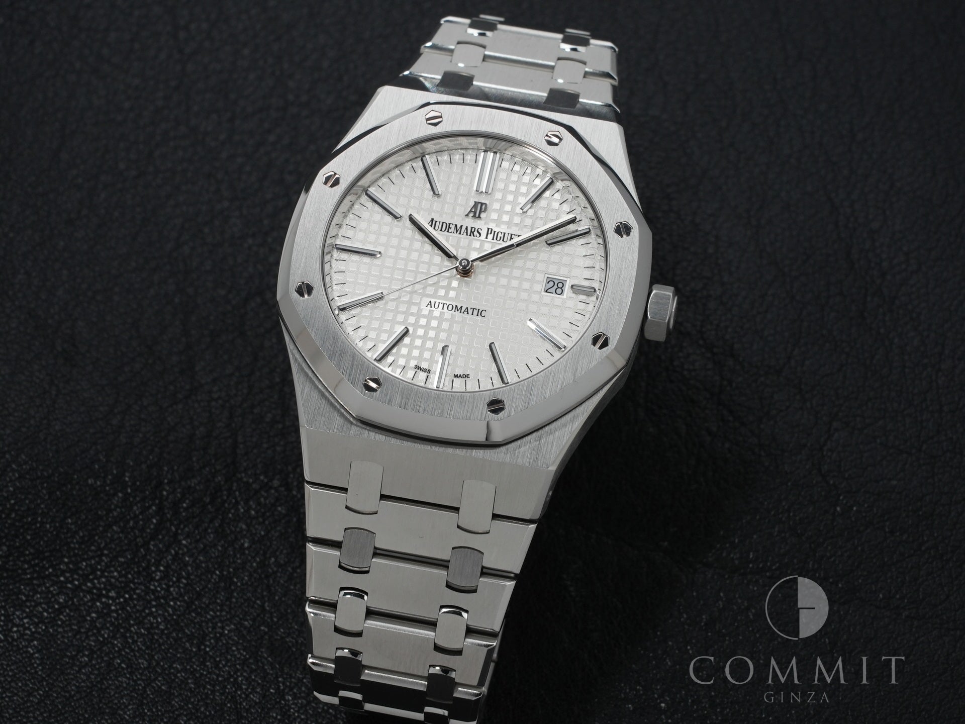 オーデマピゲ ロイヤルオーク Ref.15400ST.OO.1220ST.02 ステンレススチール シルバー文字盤 美中古 dieuem95