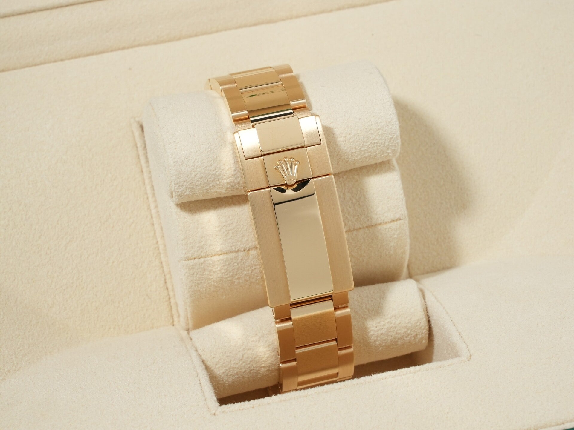 ロレックス デイトナ Ref.126508 イエローゴールド ゴールデンxブライトブラック文字盤 中古 a4sf4c4s