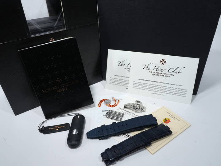 Vacheron Constantin Overseas World Time Ref. 7700V/110A-B172 Stainless Steel Blue Dial Pre-owned ehns22ay