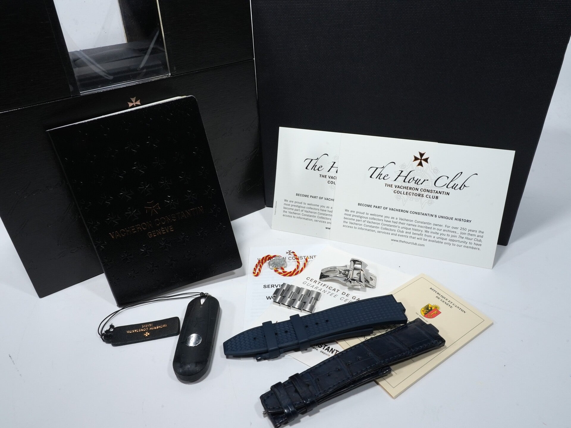 Vacheron Constantin Overseas World Time Ref. 7700V/110A-B172 Stainless Steel Blue Dial Pre-owned ehns22ay