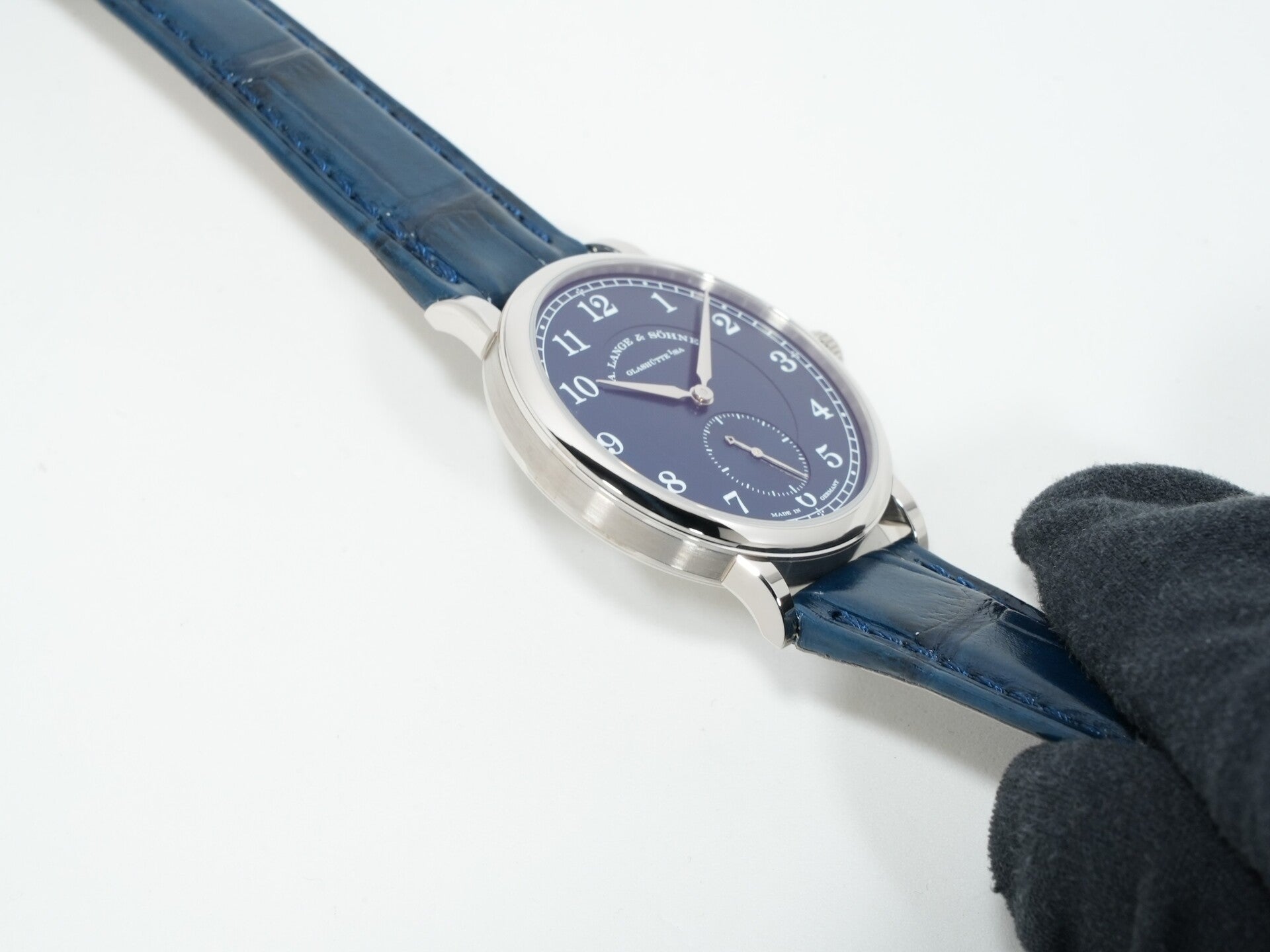 A. Lange &amp; Söhne 1815 Ref. 220.028 White Gold Blue Dial Unused dgiovkrf