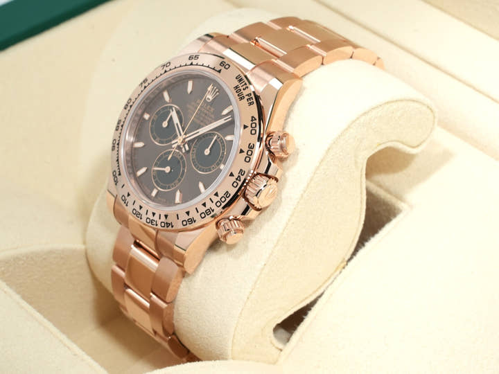 ロレックス デイトナ Ref.126505 エバーローズゴールド チョコレートxブライトブラック文字盤 未使用 k4zdsxe3