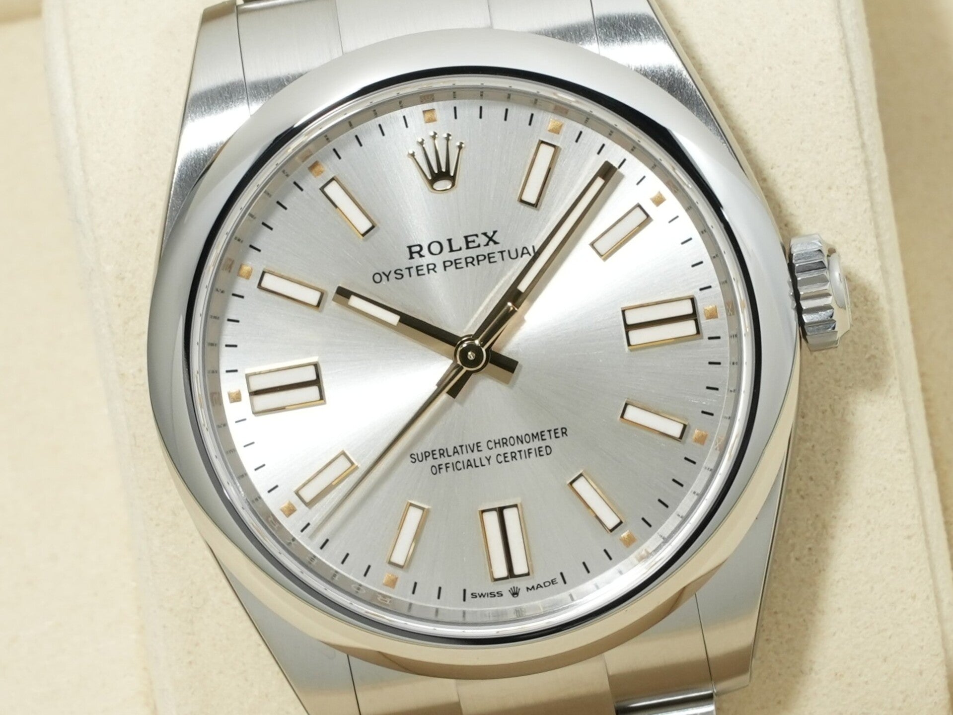 ロレックス オイスターパーペチュアル41 Ref.134300 ステンレススチール シルバー文字盤 未使用 w2e8qjda