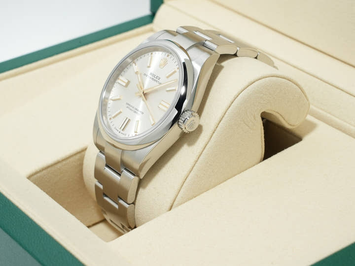 ロレックス オイスターパーペチュアル41 Ref.134300 ステンレススチール シルバー文字盤 未使用 w2e8qjda