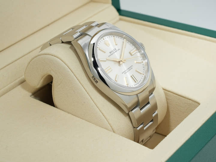 ロレックス オイスターパーペチュアル41 Ref.134300 ステンレススチール シルバー文字盤 未使用 w2e8qjda