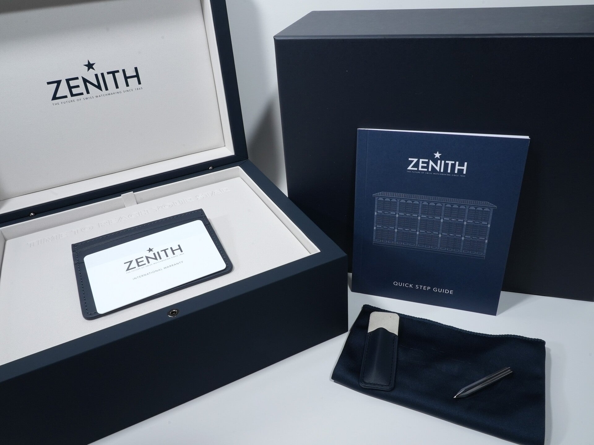 Zenith Chronomaster Original Triple Calendar Malachite Ref. 30.3400.3610/63.C916 Yellow Gold Malachite Dial Excellent Condition kw85tznt