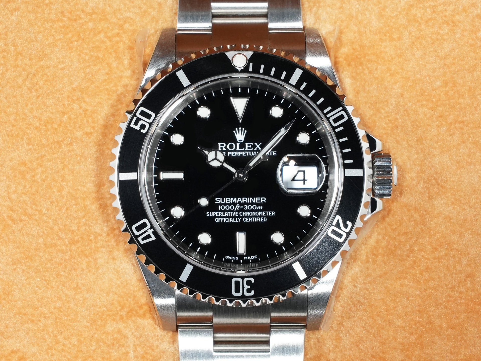 Rolex Submariner Date Ref. 16610 Stainless Steel Black Dial Deadstock yat8ydwn