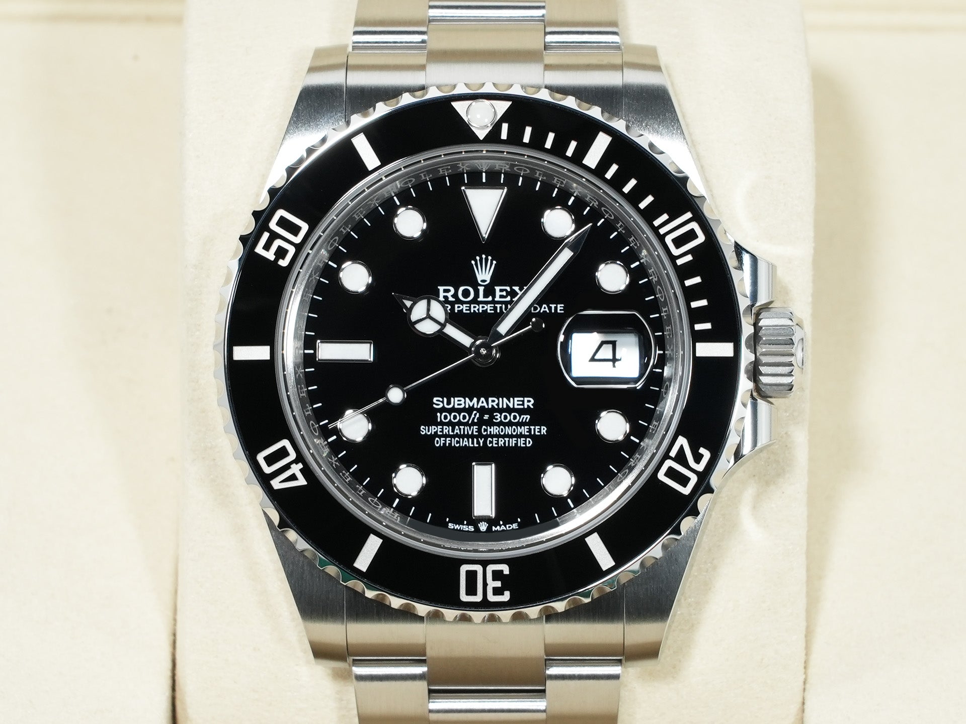 Rolex Submariner Date Ref. 126610LN Stainless Steel Black Dial Unused nrttq2we