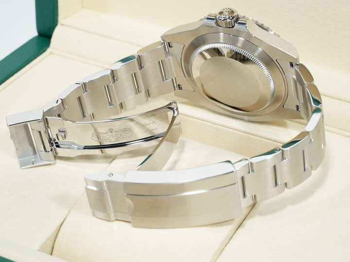 Rolex Submariner Date Ref. 126610LN Stainless Steel Black Dial Unused nrttq2we