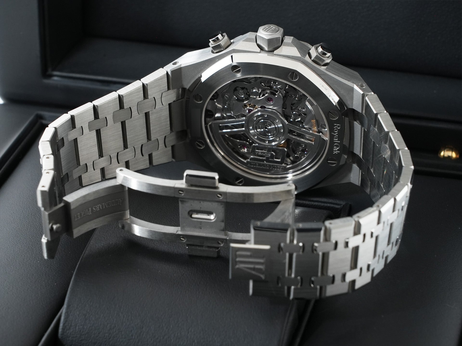 Audemars Piguet Royal Oak Chronograph 50th Anniversary Ref. 26240ST.OO.1320ST.03 Stainless Steel Silver Dial Excellent Condition khidbyrv