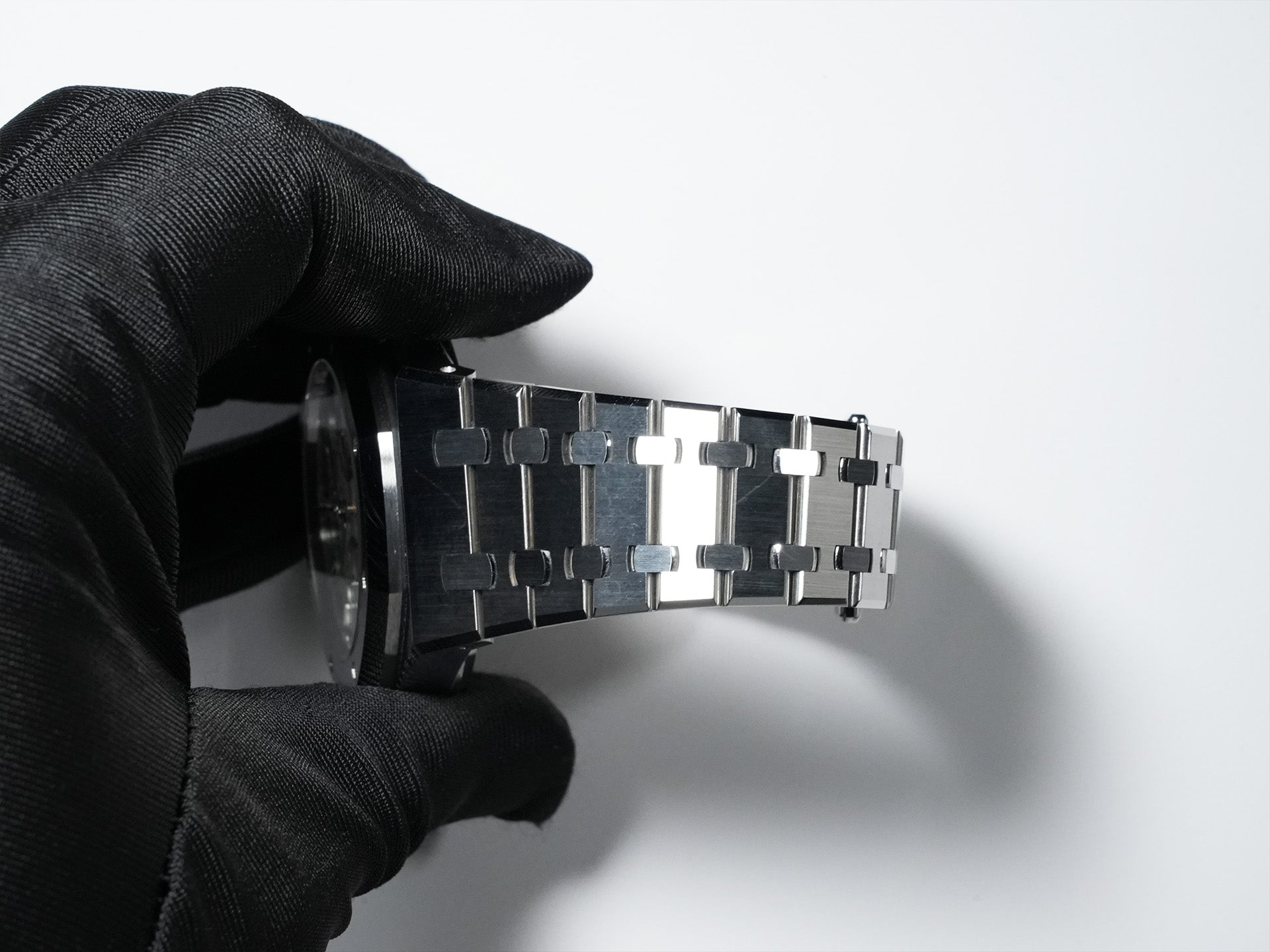 Audemars Piguet Royal Oak Chronograph 50th Anniversary Ref. 26240ST.OO.1320ST.03 Stainless Steel Silver Dial Excellent Condition khidbyrv