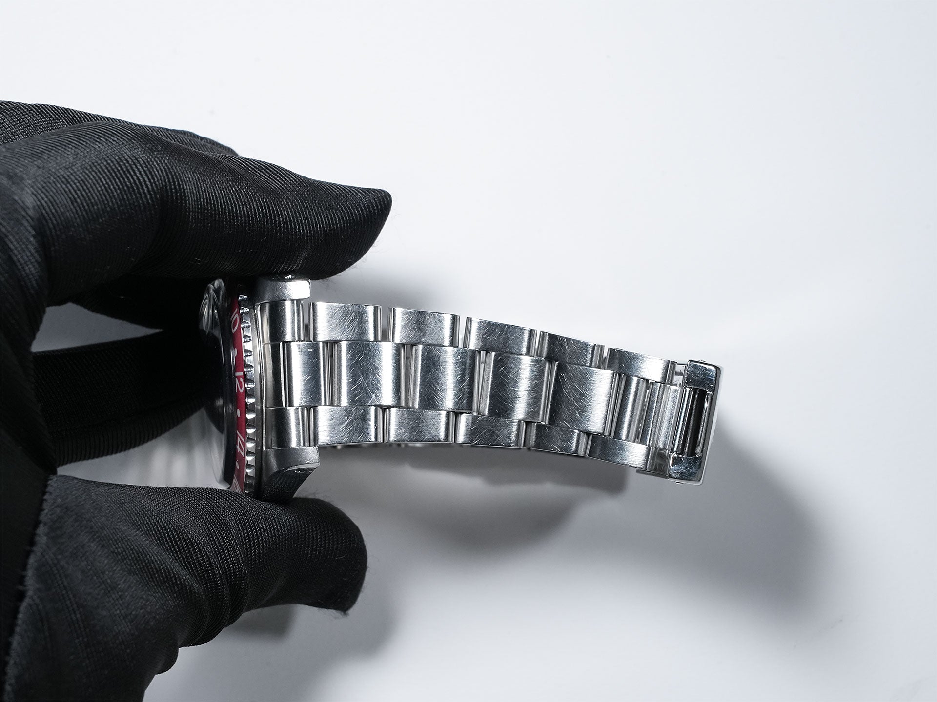 Pre-owned Rolex GMT-Master Ref. 16750 Stainless Steel with Black Dial and Oyster Bracelet (fvn4itmv)