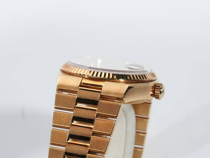 Rolex Oysterquartz Day-Date 36 Ref. 19018N Yellow Gold Champagne Dial Pre-owned jtueoz9o