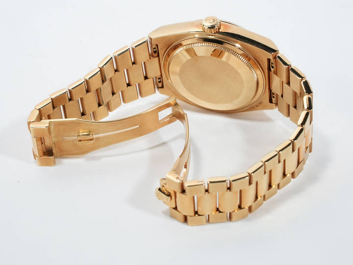 Rolex Oysterquartz Day-Date 36 Ref. 19018N Yellow Gold Champagne Dial Pre-owned jtueoz9o