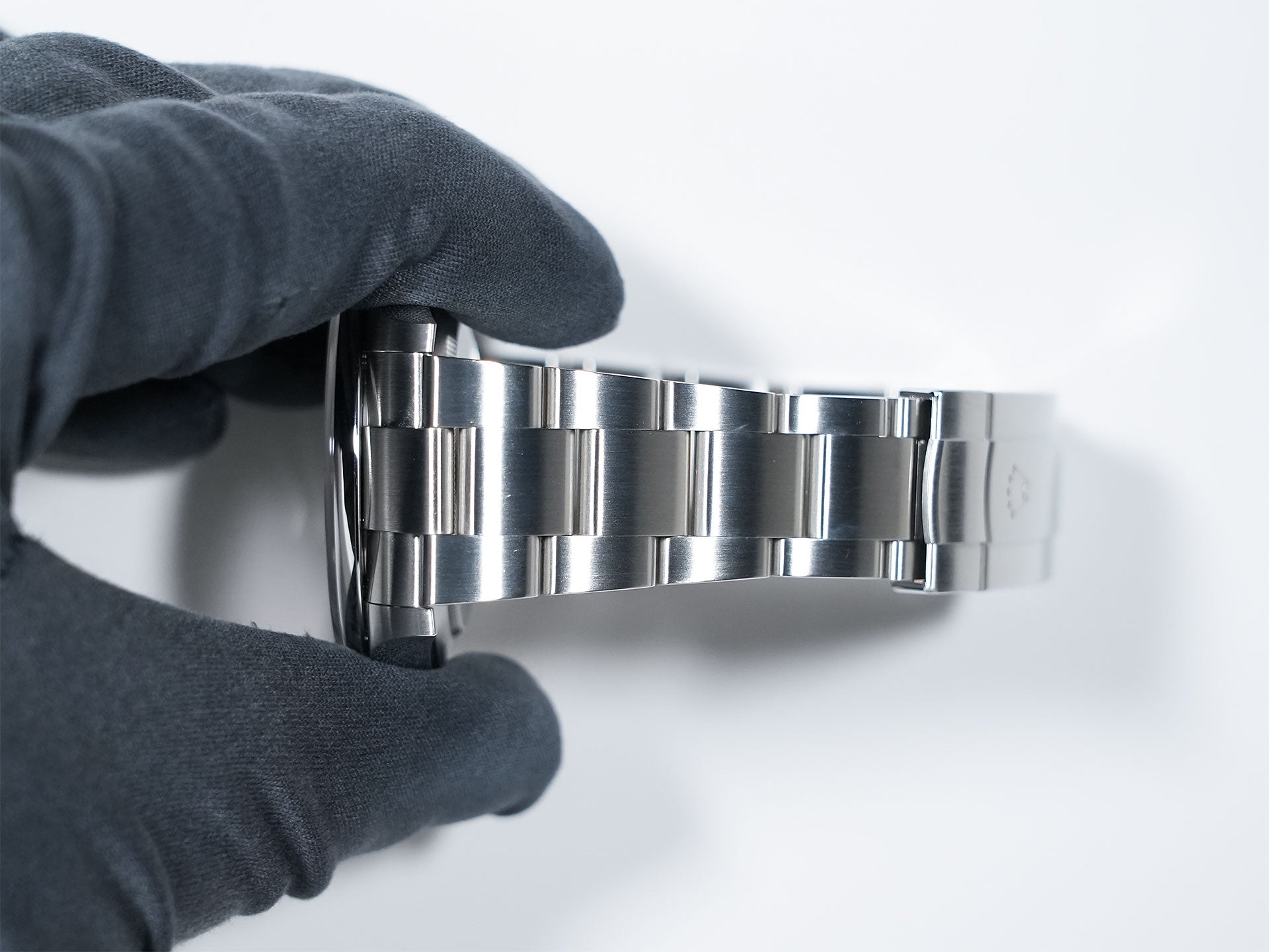 Rolex Oyster Perpetual 41 Ref. 124300 Stainless Steel Green Dial Excellent Condition m83usit2