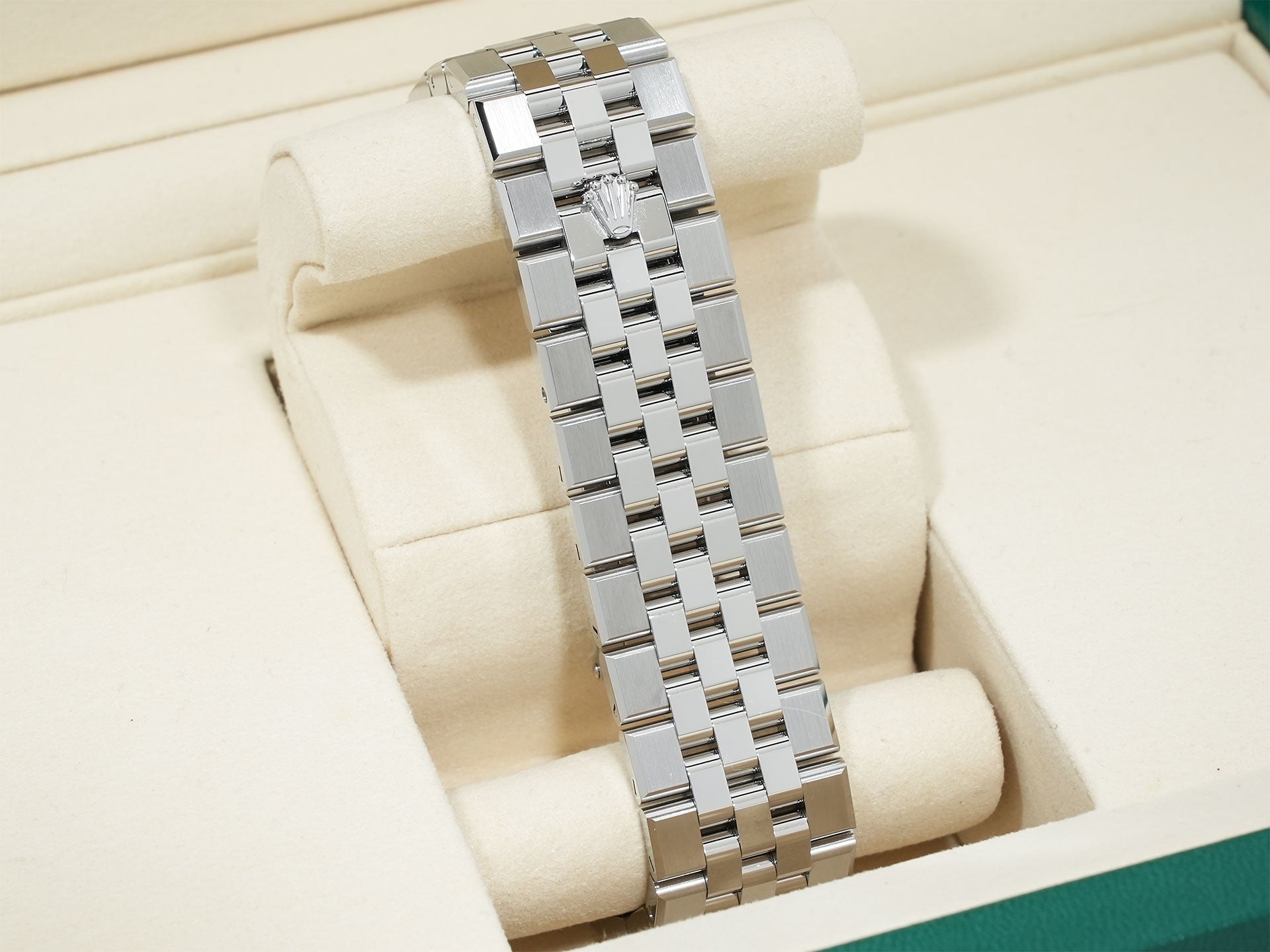 Rolex Land-Dweller Ref. 127334 Stainless Steel/White Gold White Dial Jubilee Bracelet Excellent Condition t32an4ah