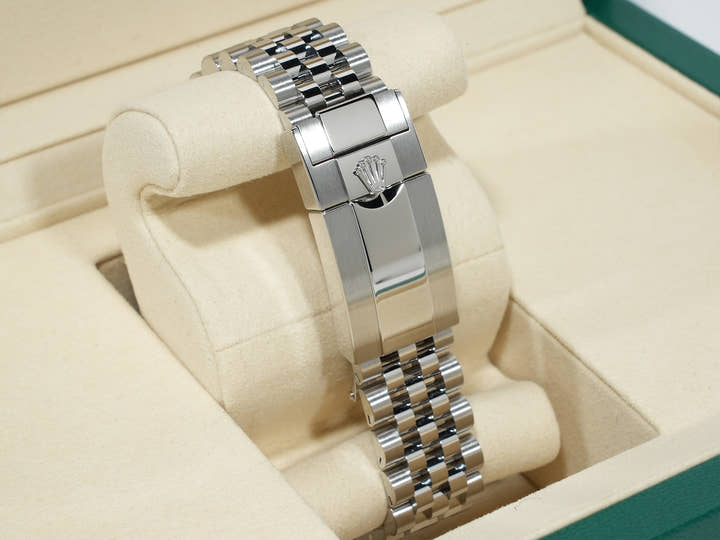 Rolex GMT-Master II Ref. 126710BLRO Stainless Steel with Black Dial and Jubilee Bracelet (Unused) cmsg5qji