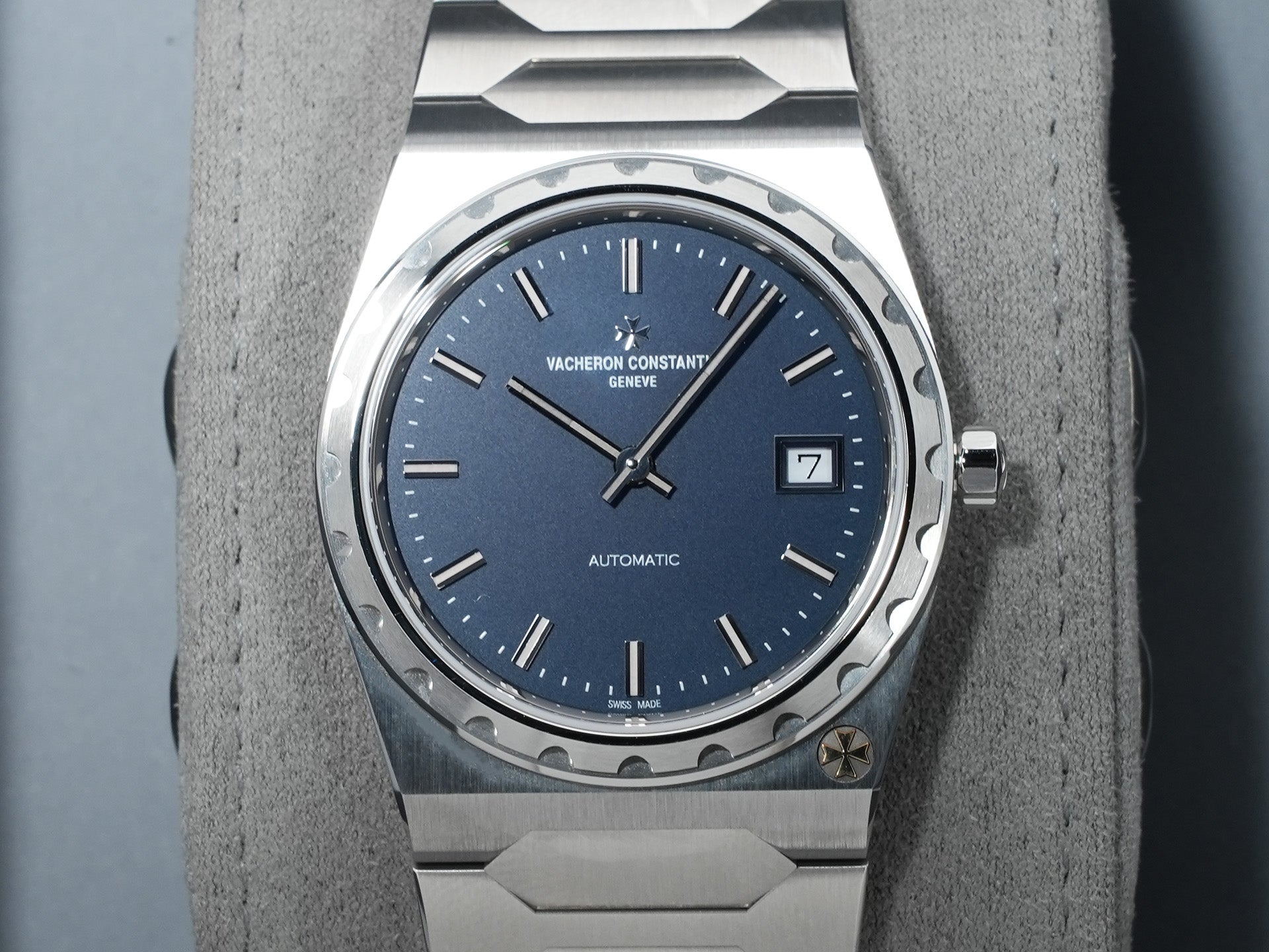 Vacheron Constantin Historiques 222 Ref. 4200H/222A-B934 Stainless Steel Blue Dial Excellent Condition uzgie8gi