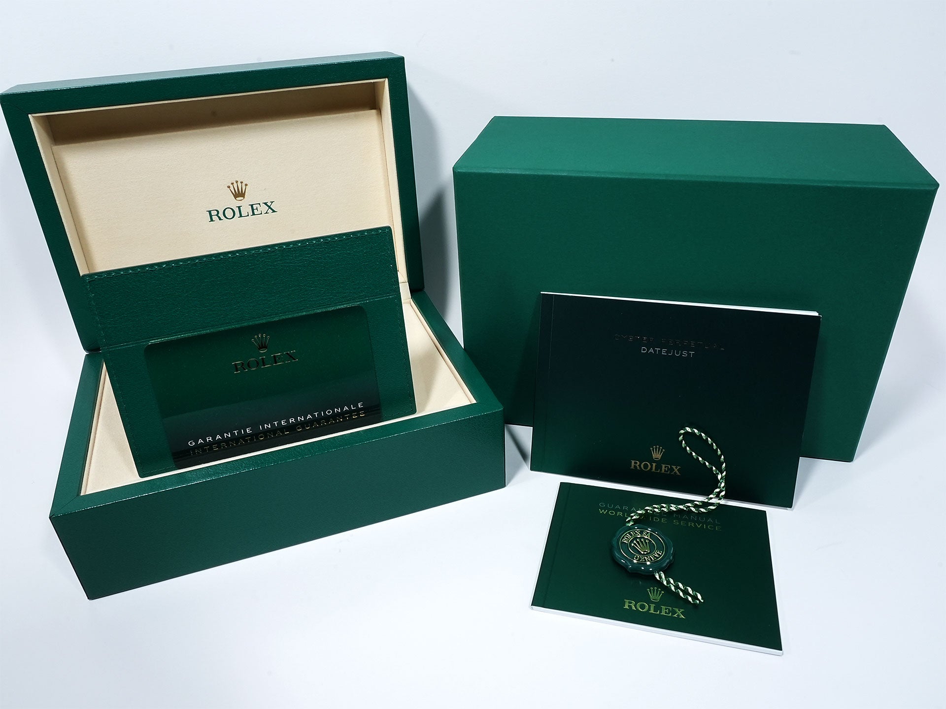 Rolex Datejust 36 Ref. 126234 Stainless Steel/White Gold Bright Blue Dial Oyster Bracelet Unused 9j5ctmkj