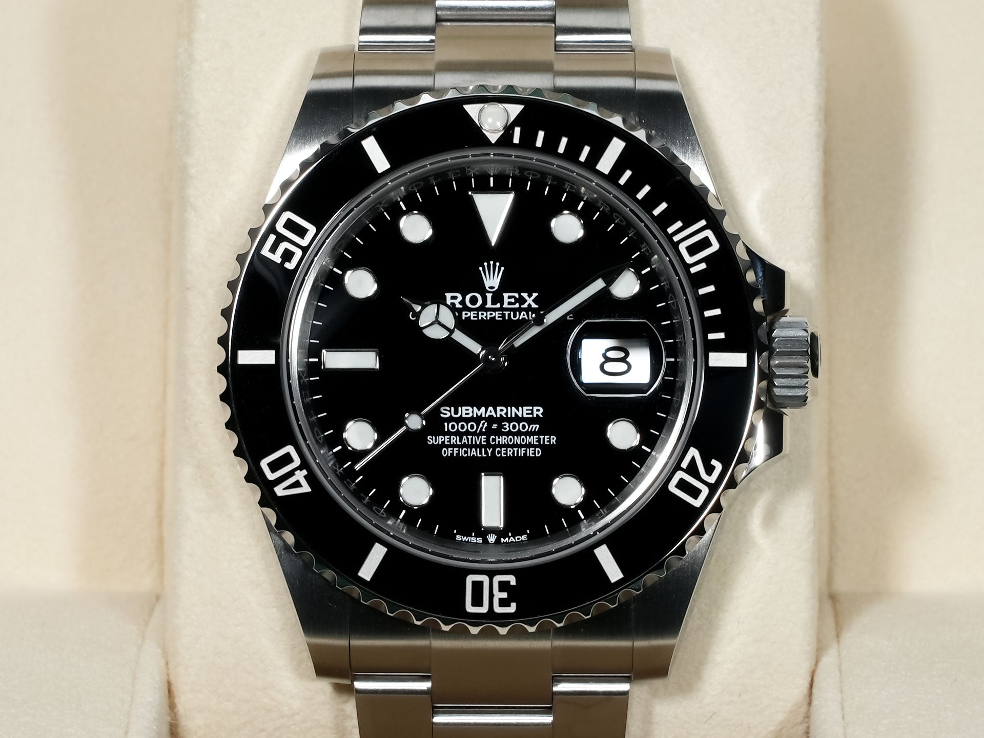 Rolex Submariner Date Ref. 126610LN Stainless Steel Black Dial Excellent Condition pzayz8ud