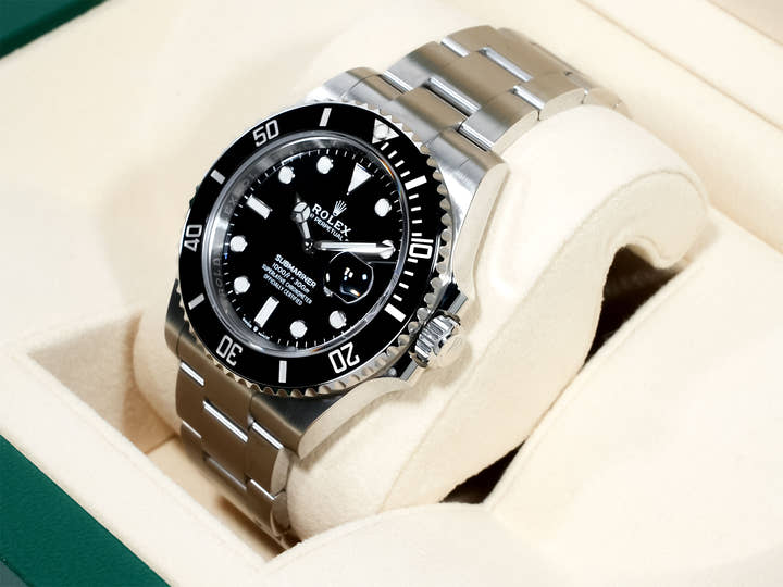 Rolex Submariner Date Ref. 126610LN Stainless Steel Black Dial Excellent Condition pzayz8ud