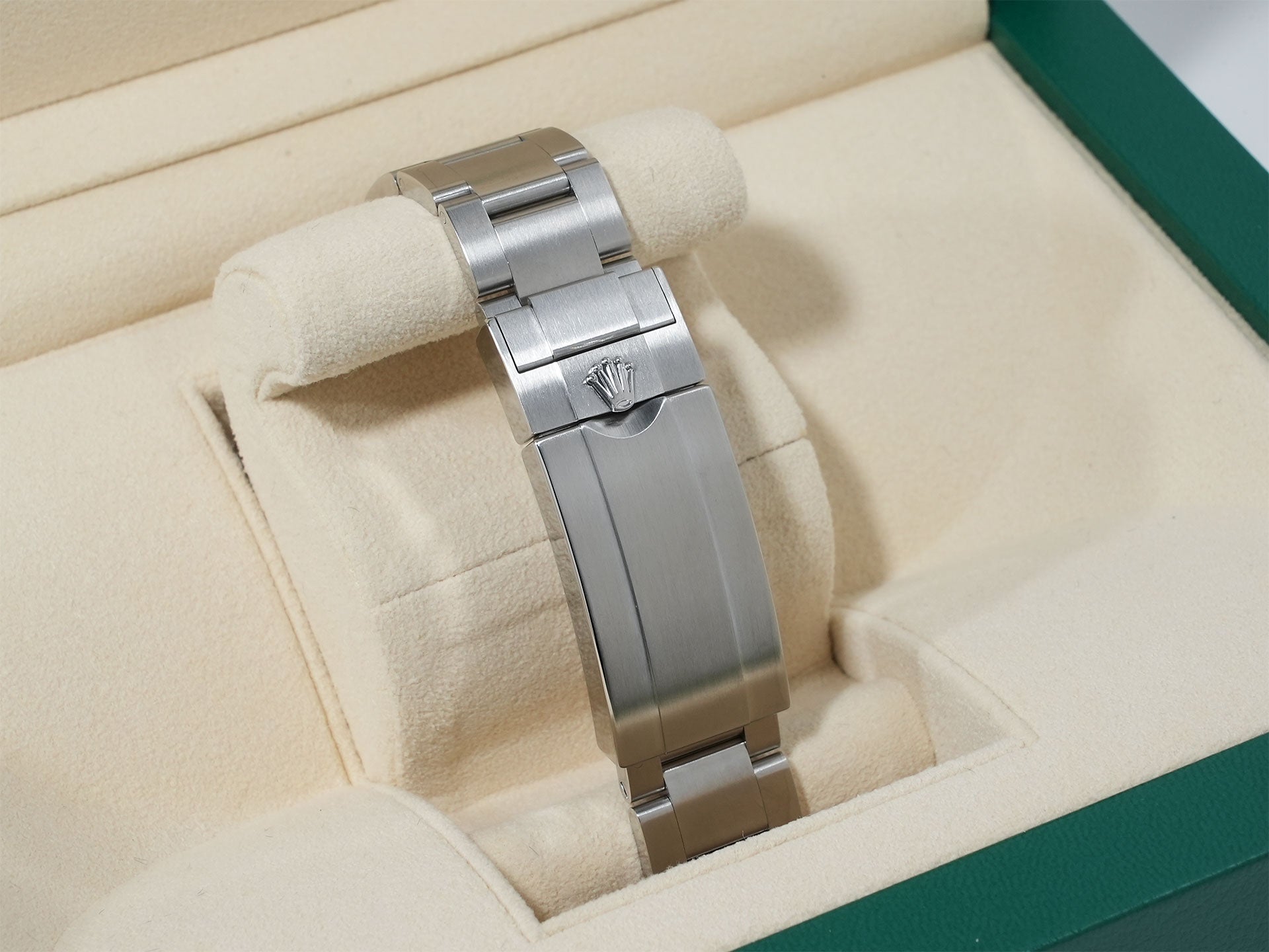 Rolex Submariner Date Ref. 126610LN Stainless Steel Black Dial Excellent Condition pzayz8ud