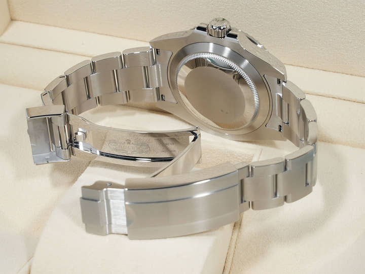 Rolex Submariner Date Ref. 126610LN Stainless Steel Black Dial Excellent Condition pzayz8ud