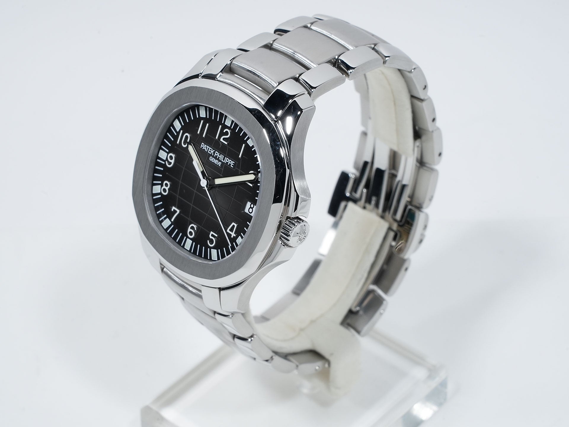 パテックフィリップ アクアノート エクストララージ Ref.5167/1A-001 ステンレススチール ブラック文字盤 中古 8wzg8d5d