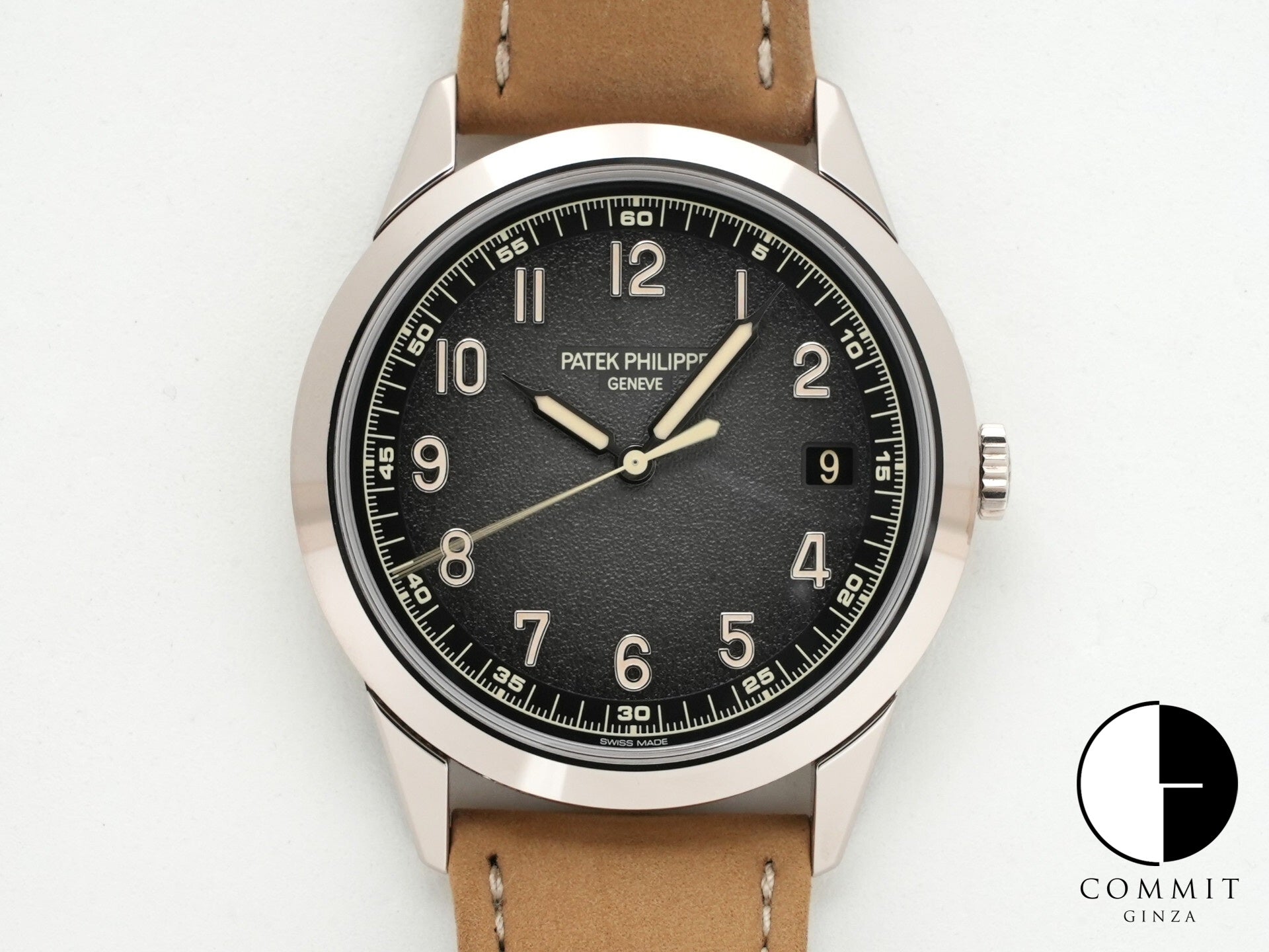 パテックフィリップ カラトラバ Ref.5226G-001 ホワイトゴールド ブラックグラデーションのテクスチャード ラック アントラサイト文字盤 美中古 kbmpqo3d