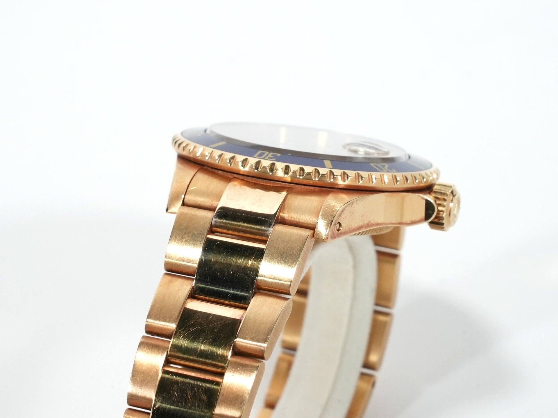 Pre-owned Rolex Submariner Date Ref. 16618 Yellow Gold Blue Dial (eg8xjrni)