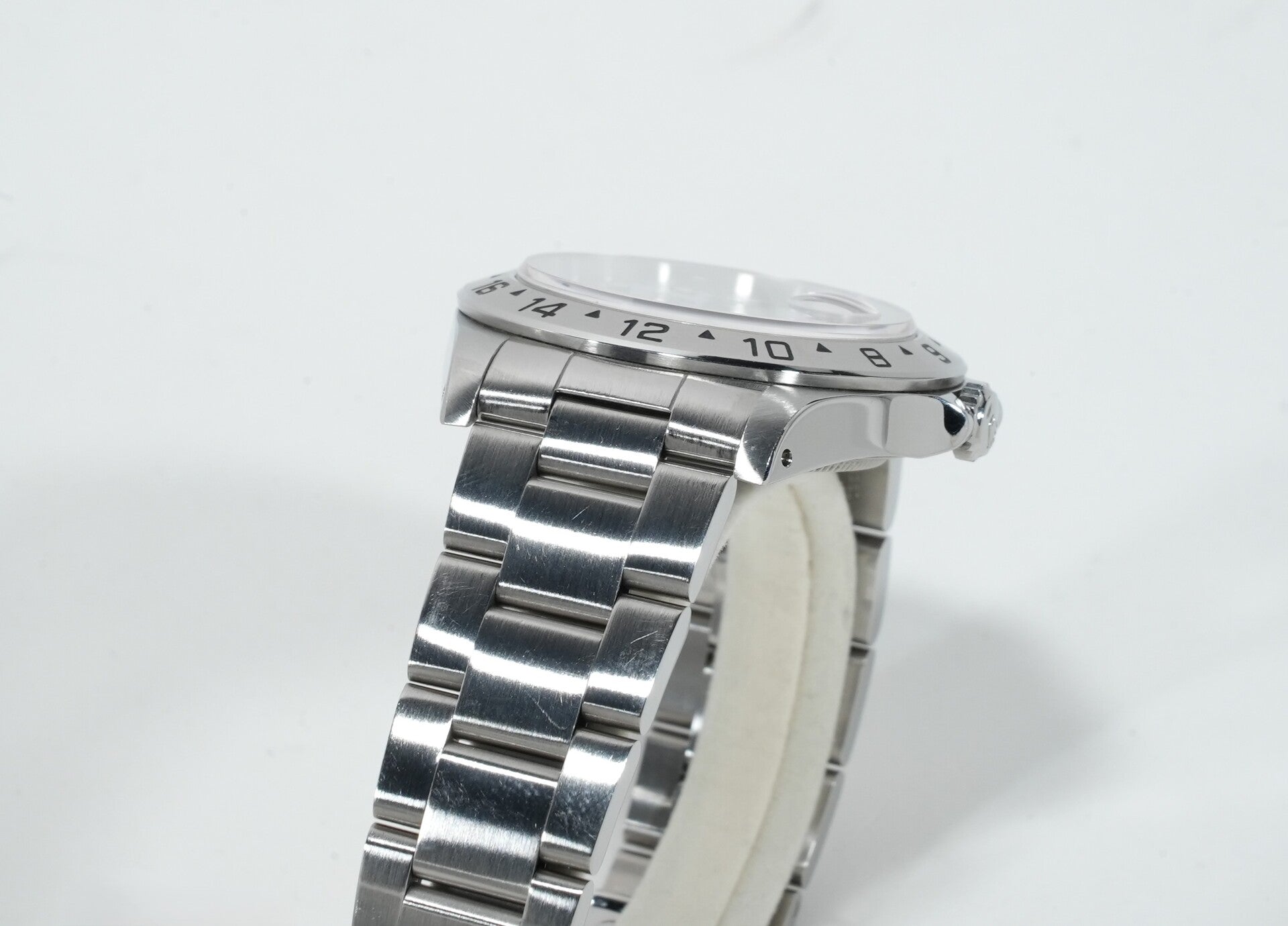 ロレックス エクスプローラーII Ref.16570 ステンレススチール ホワイト文字盤 オイスターブレスレット 中古 4of8nd6j