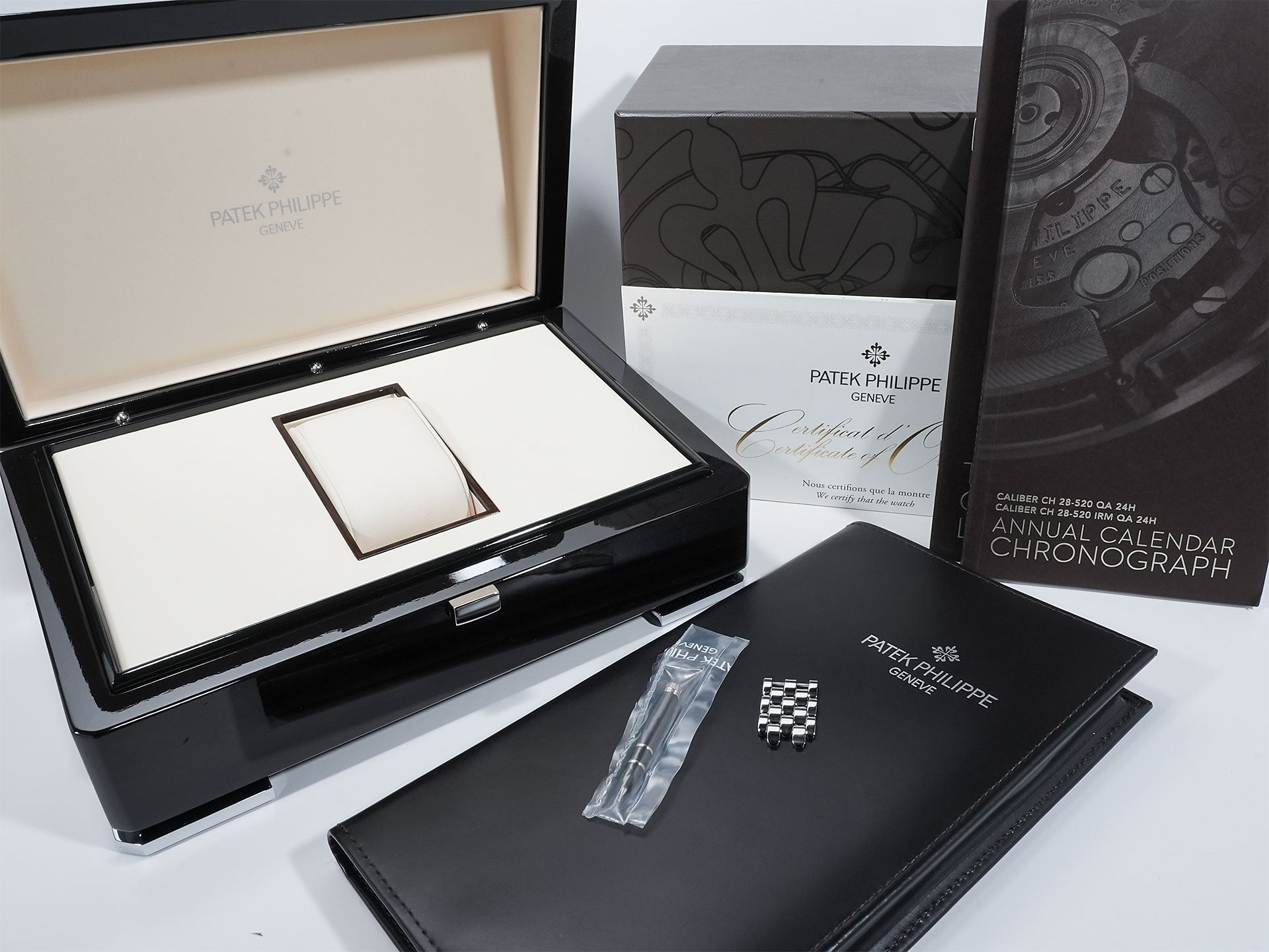 Patek Philippe Annual Calendar Chronograph Ref. 5960/1A-010 Stainless Steel Black Dial Excellent Condition Pre-Owned bpfjonh6