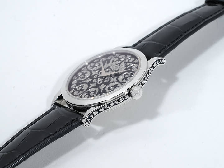 パテックフィリップ カラトラバ Ref.5088P-001 プラチナ 手彫金を施した黒七宝文字盤 美中古 q7ye4ob7