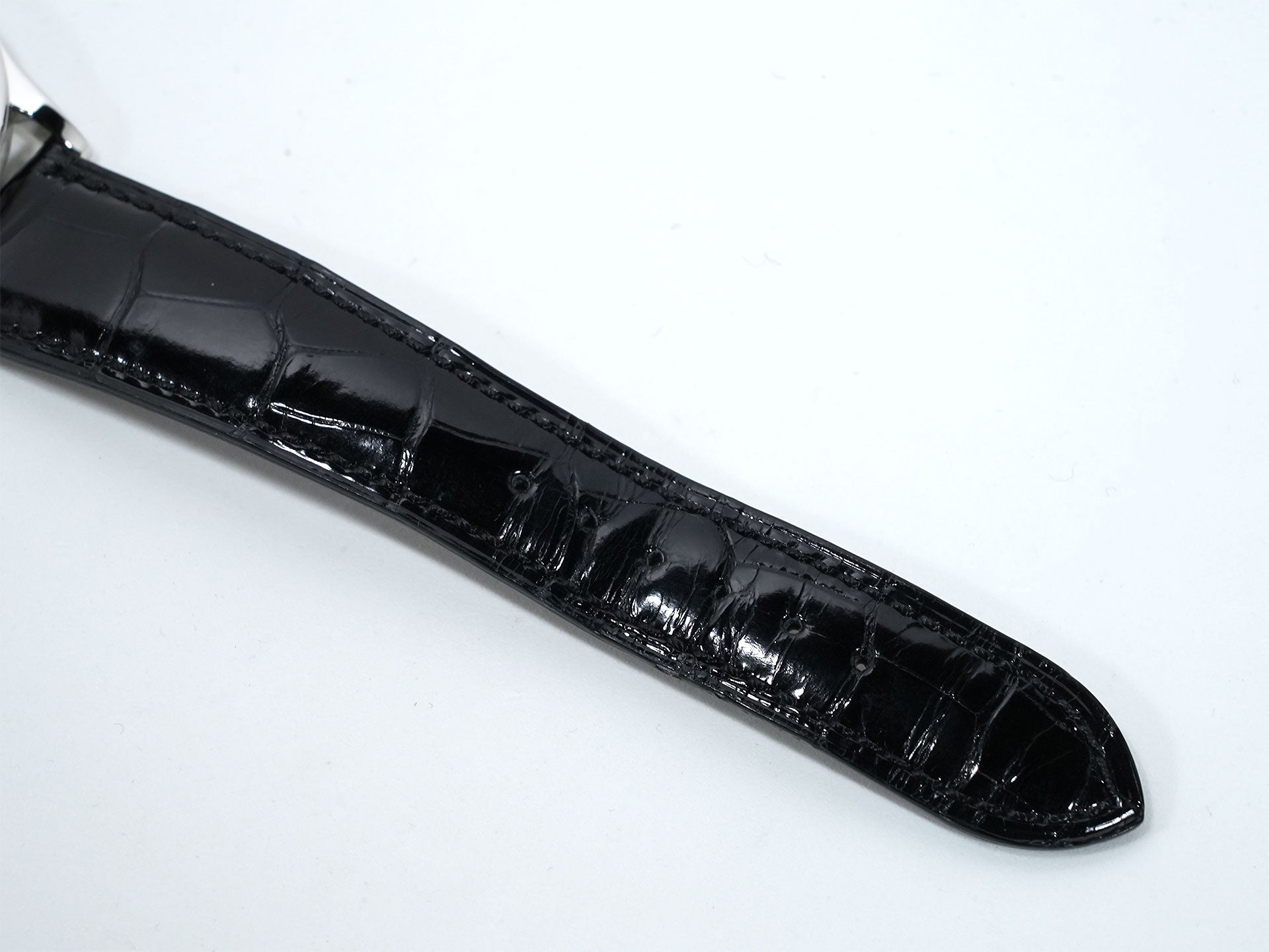 パテックフィリップ カラトラバ Ref.5088P-001 プラチナ 手彫金を施した黒七宝文字盤 美中古 q7ye4ob7