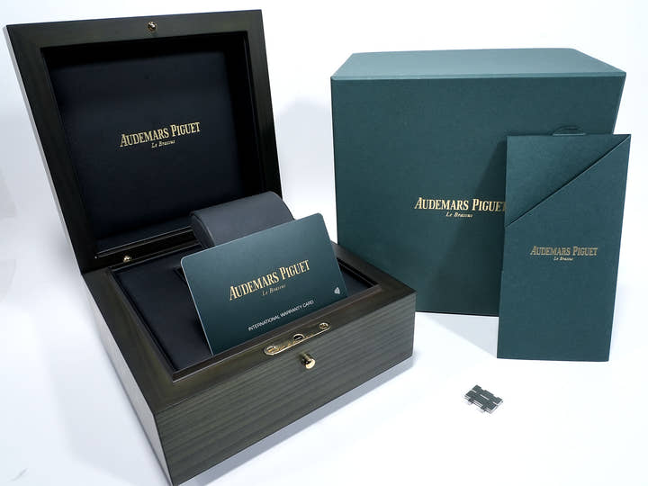 Audemars Piguet Royal Oak Ref. 15510ST.OO.1320ST.09 Stainless Steel Khaki Green Dial Pre-owned o2z7vqrb