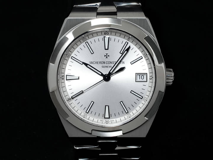 ヴァシュロンコンスタンタン オーヴァーシーズ Ref.4500V/110A-B126 ステンレススチール シルバー文字盤 未使用 3yf2xcx7