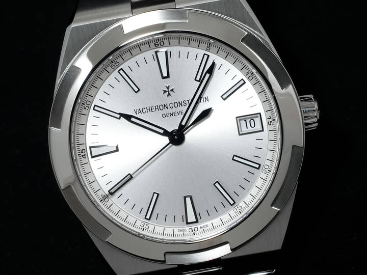 ヴァシュロンコンスタンタン オーヴァーシーズ Ref.4500V/110A-B126 ステンレススチール シルバー文字盤 未使用 3yf2xcx7