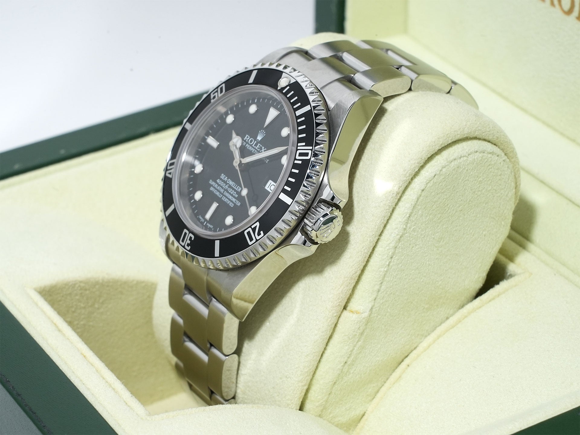 Pre-owned Rolex Sea-Dweller Ref. 16600 Stainless Steel Black Dial jp4r66pz