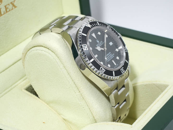 Pre-owned Rolex Sea-Dweller Ref. 16600 Stainless Steel Black Dial jp4r66pz