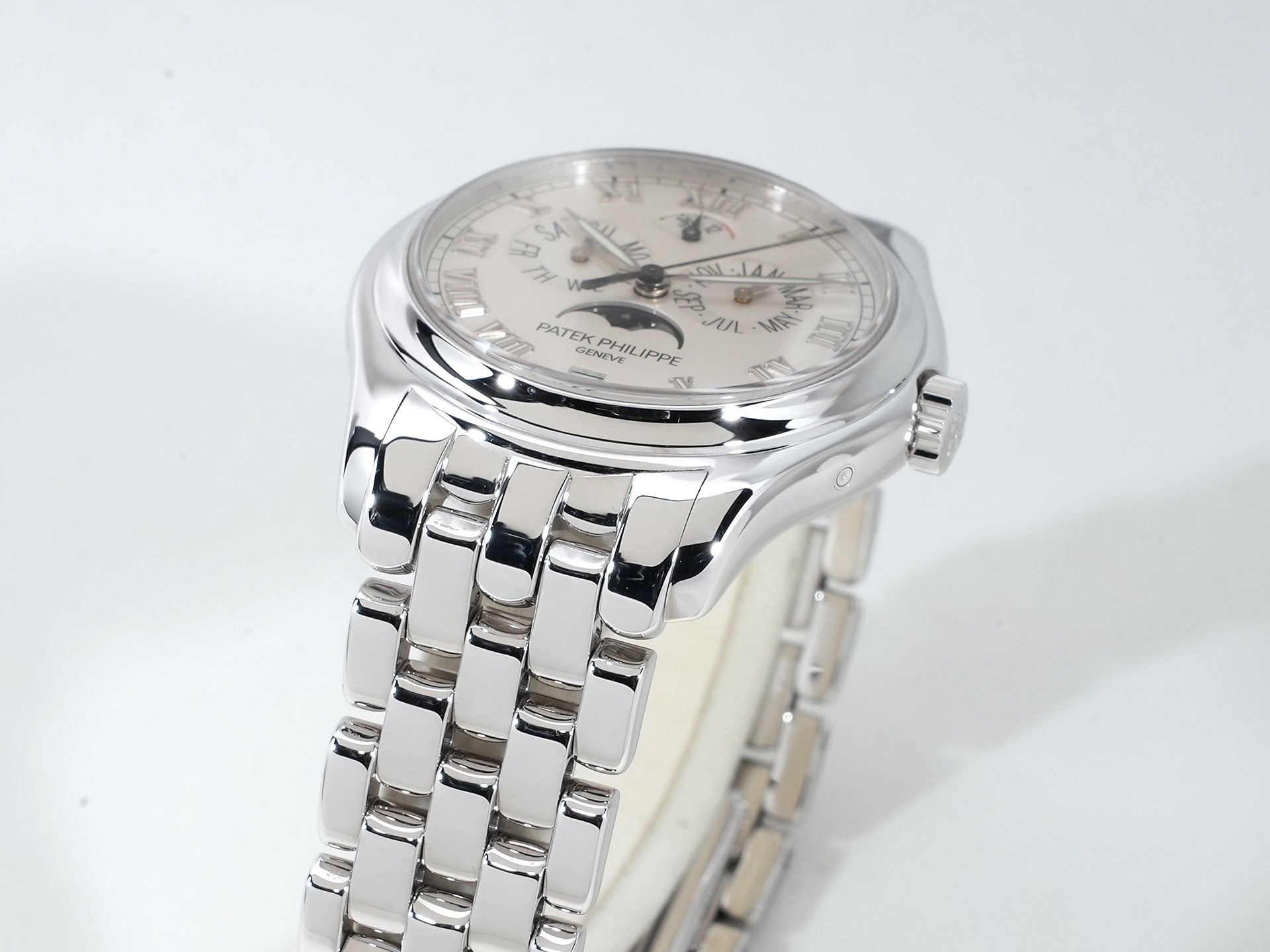 Patek Philippe Annual Calendar Moon Phase Ref. 5036/1G-017 White Gold Silver Dial Excellent Condition nxhnriee