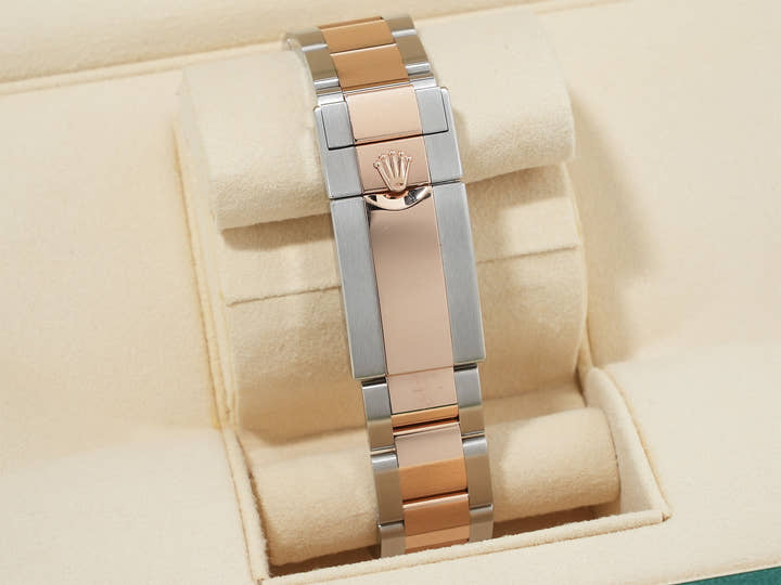 ロレックス GMTマスターII Ref.126711CHNR ステンレススチール/エバーローズゴールド ブラック文字盤 オイスターブレスレット 中古 j7knsvdx