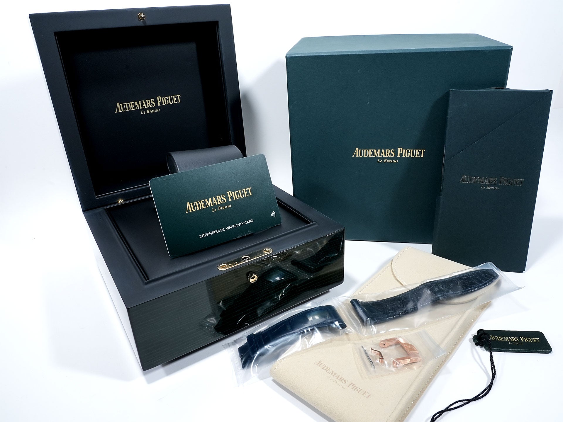 Audemars Piguet CODE 11.59 by Audemars Piguet Ref. 15210OR.OO.A028CR.01 Pink Gold Smoke Blue Lacquer Dial Pre-owned 3k2ytgcz