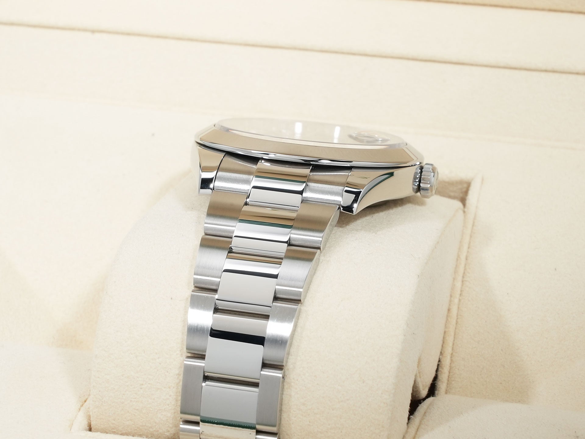 ロレックス デイトジャスト41 Ref.126300 ステンレススチール ミントグリーン文字盤 オイスターブレスレット 美品 poifsjo9