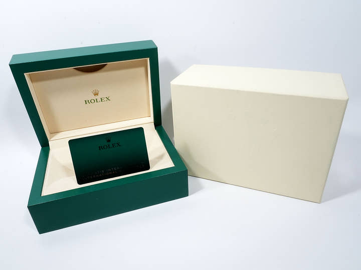 ロレックス デイトジャスト41 Ref.126300 ステンレススチール ミントグリーン文字盤 オイスターブレスレット 美品 poifsjo9